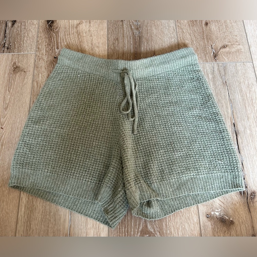 PINK ROSE, Green Knit Tie Shorts, Size: S